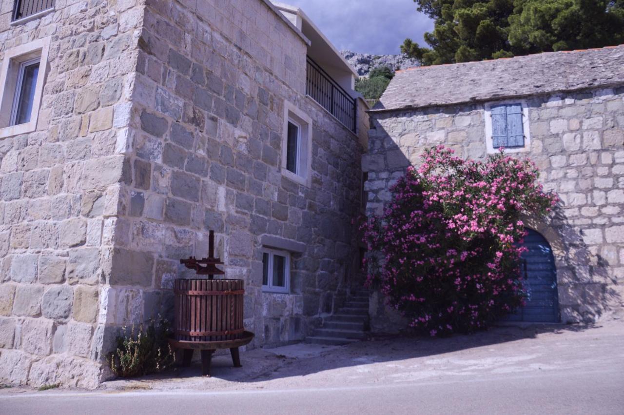 Old Stone House Klaric Apartment Brela Ngoại thất bức ảnh