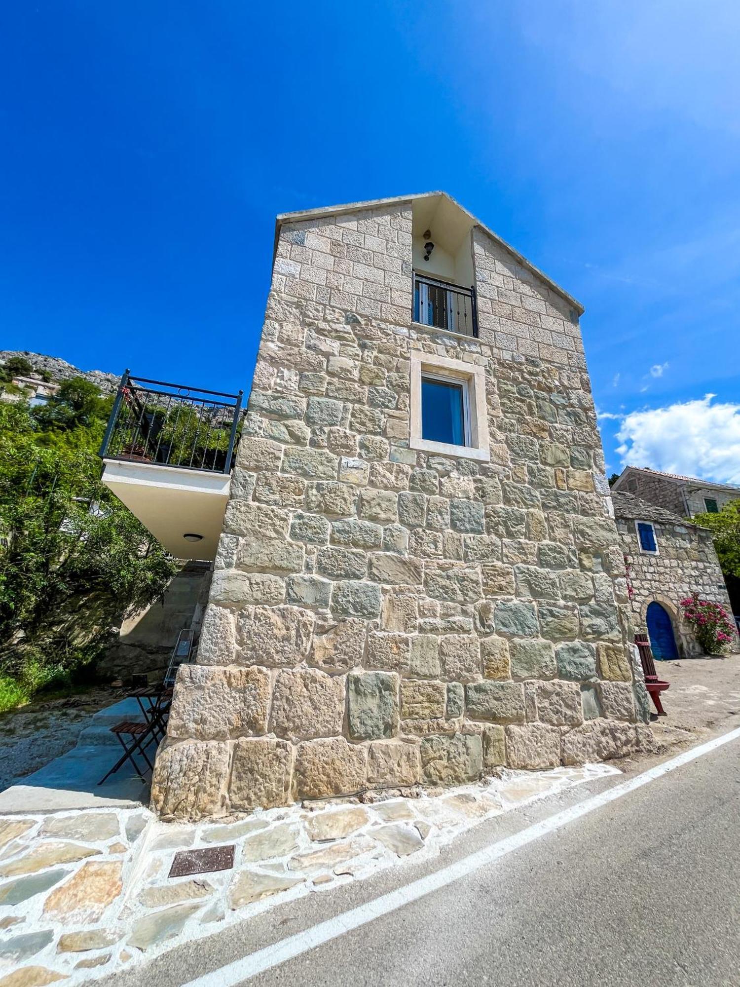 Old Stone House Klaric Apartment Brela Ngoại thất bức ảnh